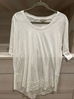 Lilla P White Relaxed Scoop Neck Short Sleeve Top